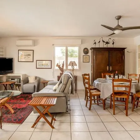 Prázdninový dům Kerkokos Maison Familiale Avec Piscine Gujan-Mestras