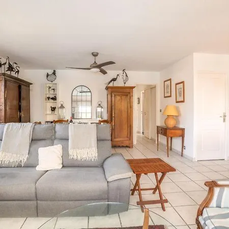 Prázdninový dům Kerkokos Maison Familiale Avec Piscine